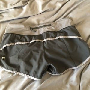 lulu lemon grey and black shorts